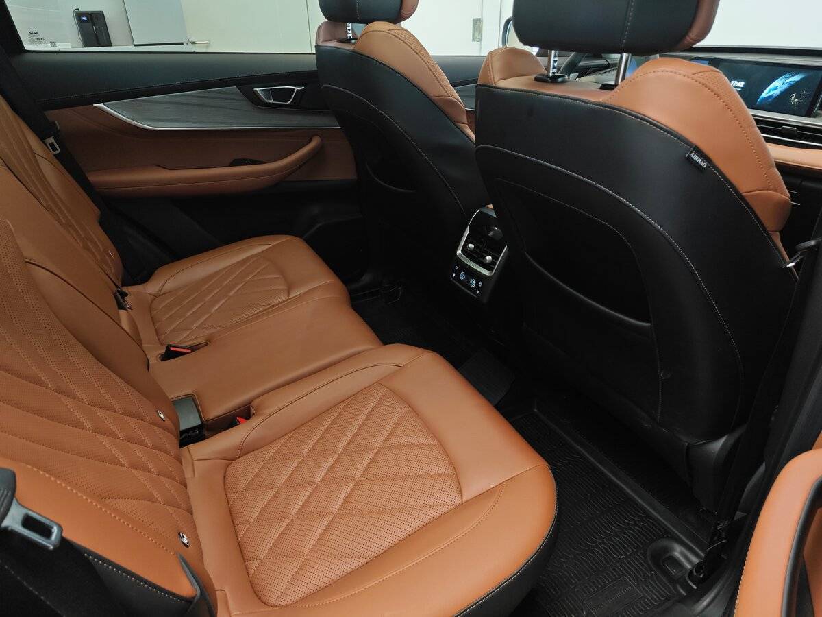 Chery Tiggo 8 Pro Max 2023 года с пробегом. Фото: #23