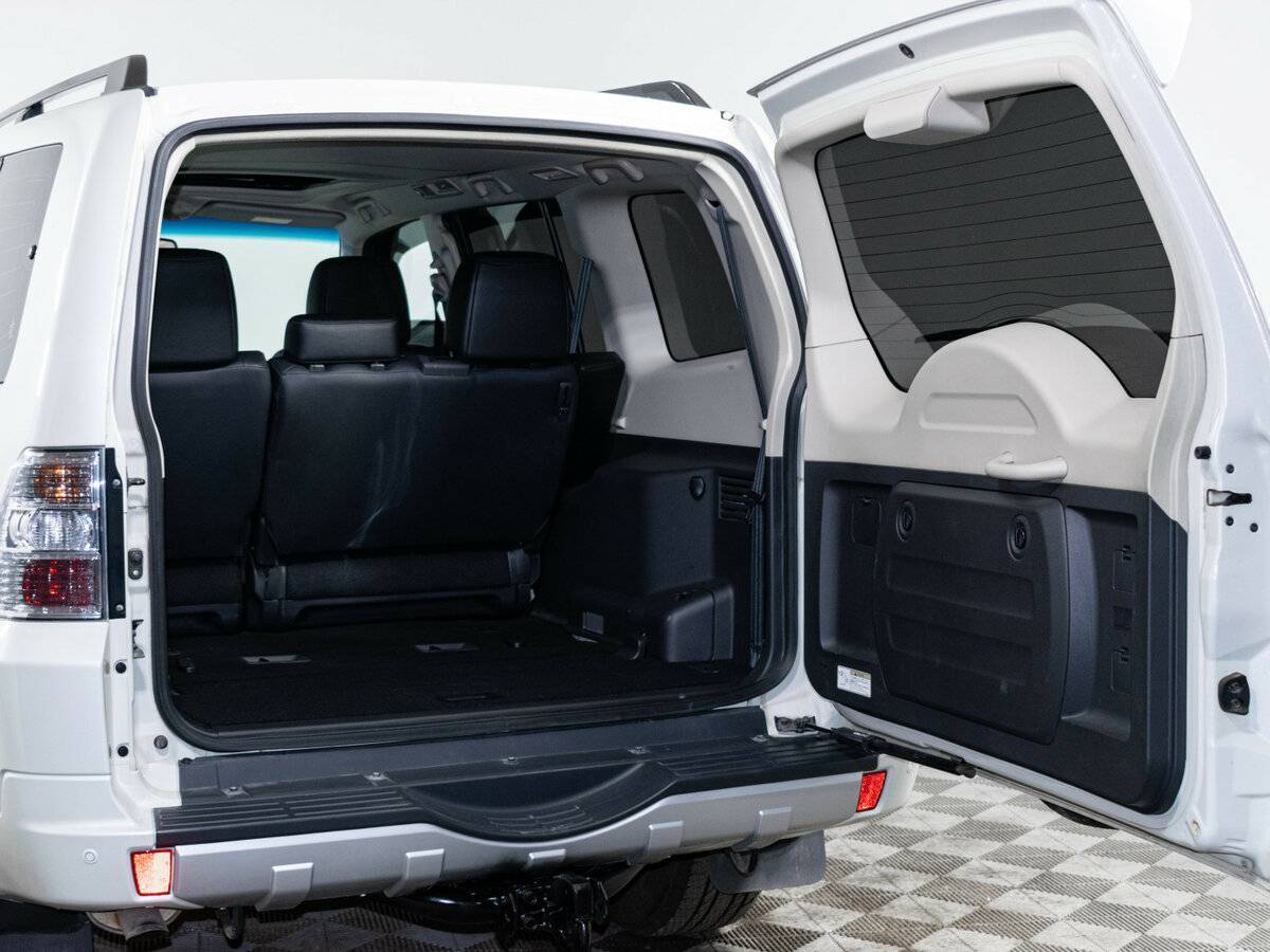 Mitsubishi Pajero 2021 года с пробегом. Фото: #8