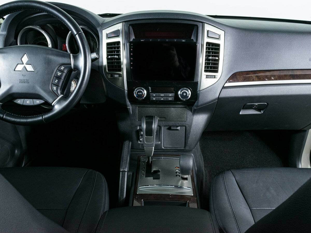 Mitsubishi Pajero 2021 года с пробегом. Фото: #10