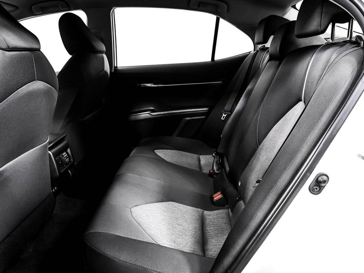 Toyota Camry 2021 года с пробегом. Фото: #13