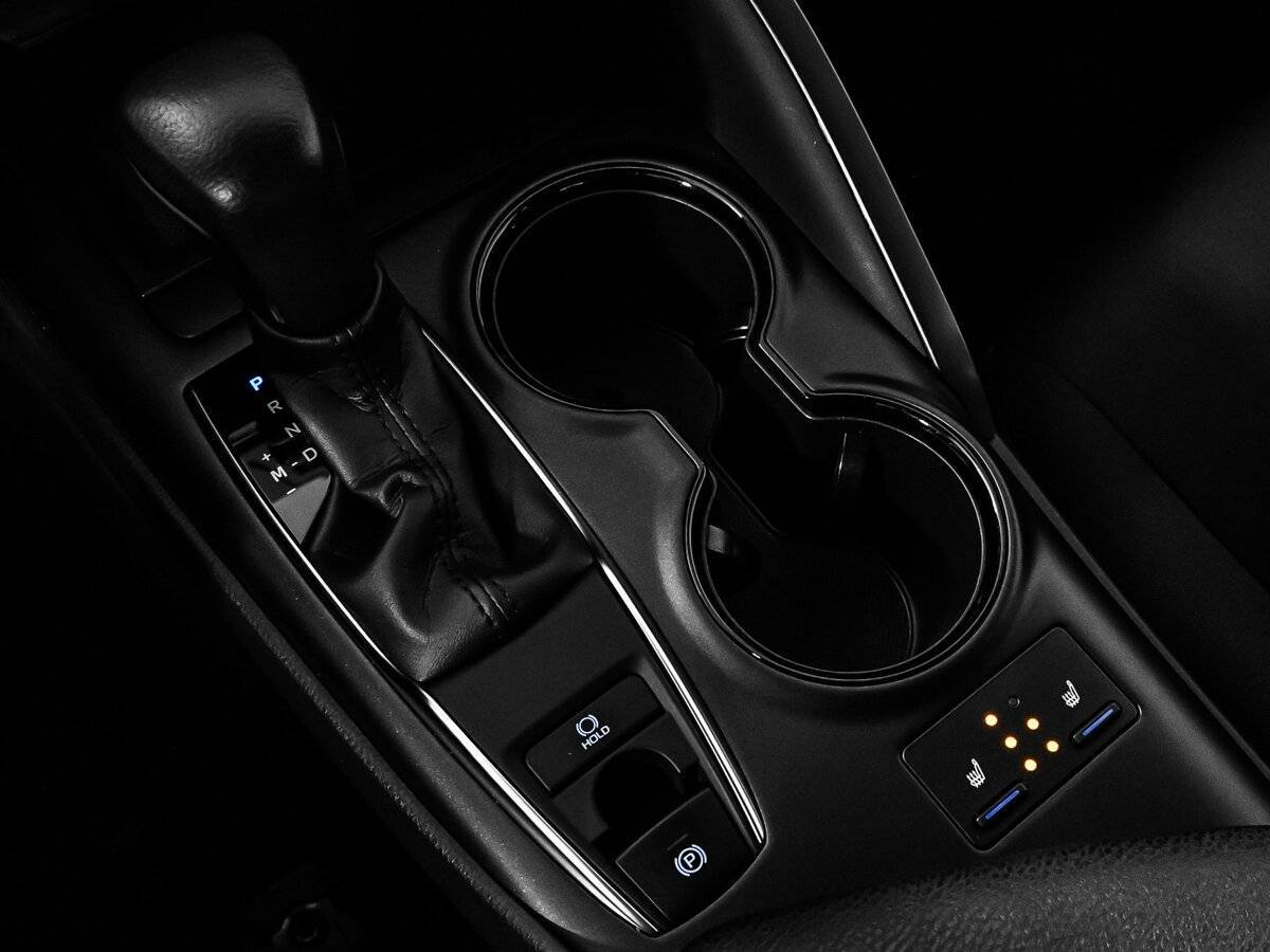 Toyota Camry 2021 года с пробегом. Фото: #16