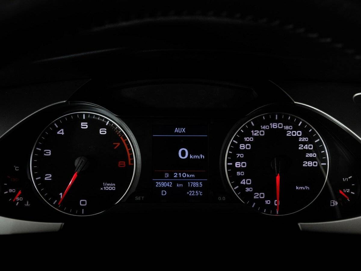 Audi A4 2010 года с пробегом. Фото: #23