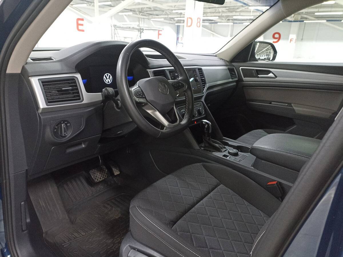 Volkswagen Teramont 2022 года с пробегом. Фото: #15
