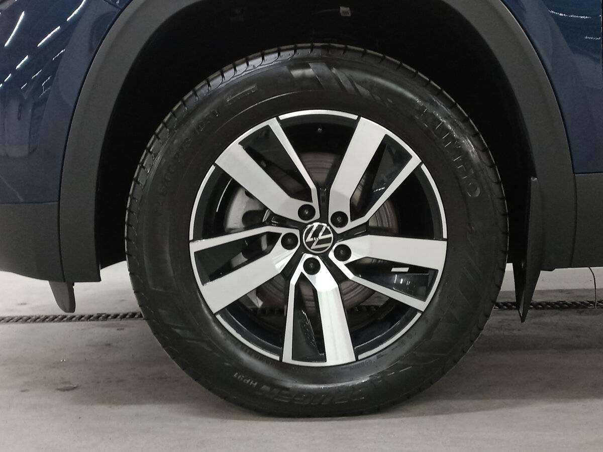 Volkswagen Teramont 2022 года с пробегом. Фото: #17