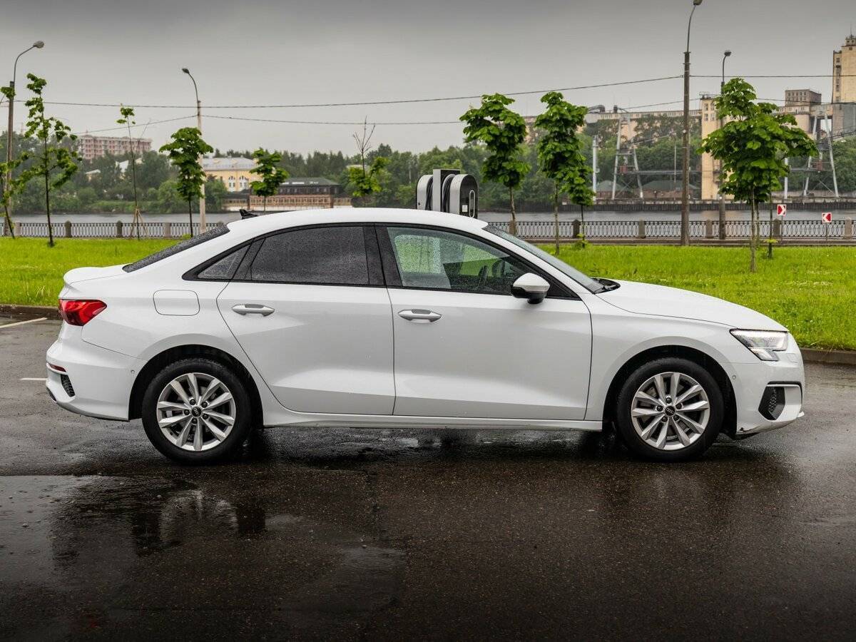 Audi A3 2021 года с пробегом. Фото: #4