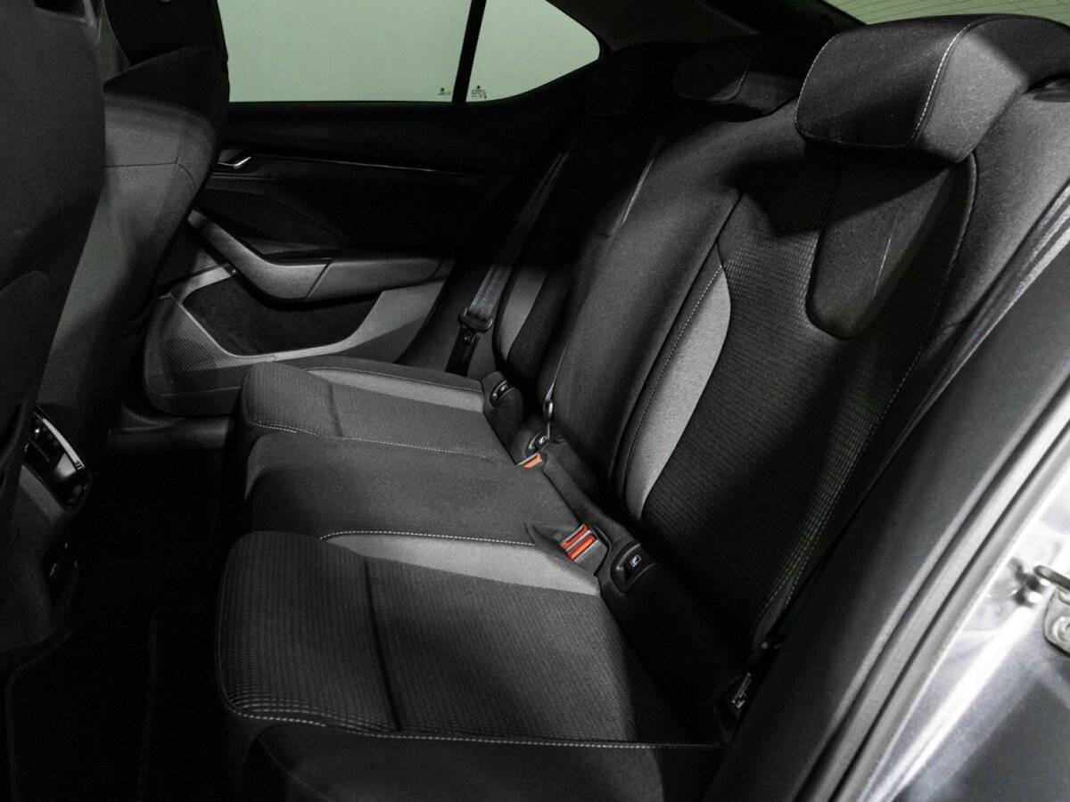 Skoda Octavia 2020 года с пробегом. Фото: #9