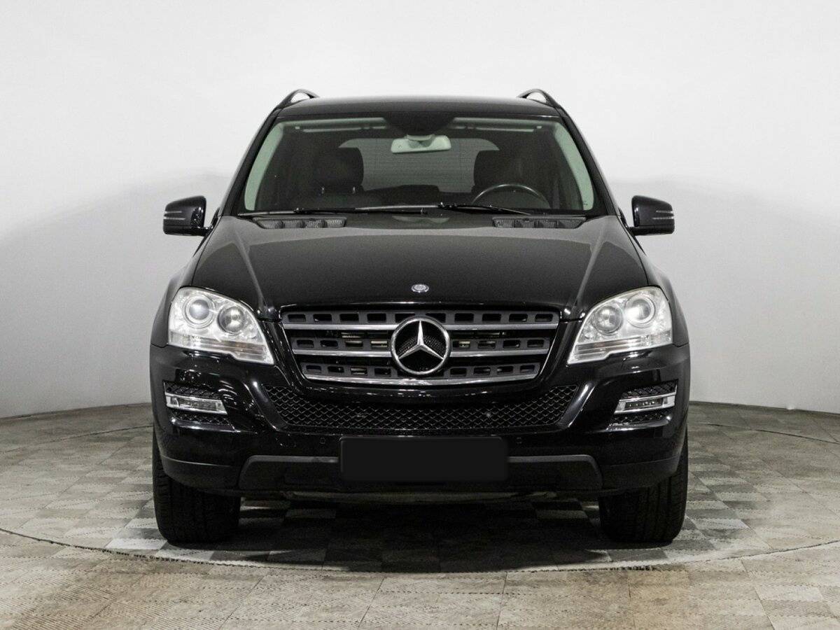 Mercedes-Benz M-Класс 2011 года с пробегом. Фото: #1
