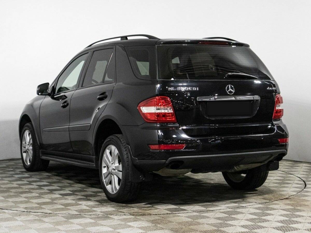 Mercedes-Benz M-Класс 2011 года с пробегом. Фото: #6