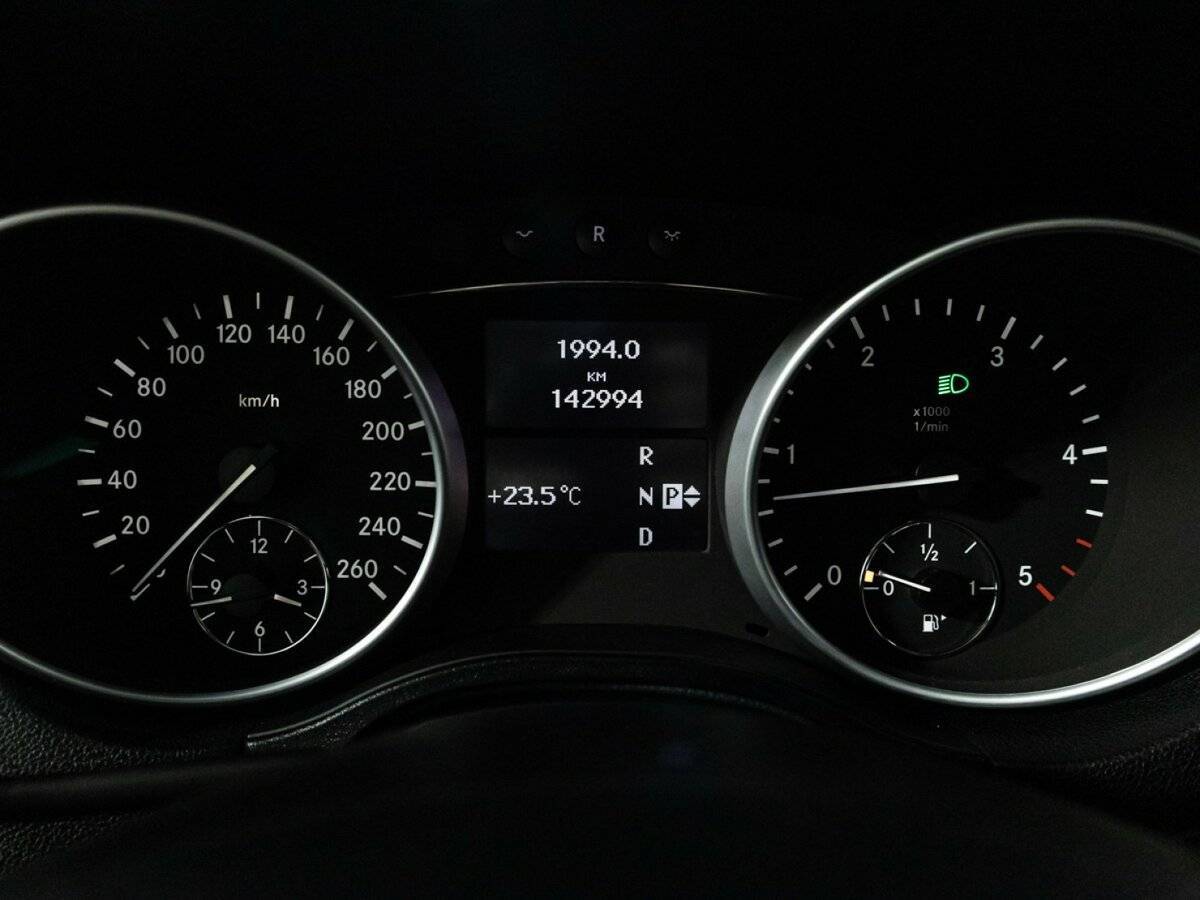 Mercedes-Benz M-Класс 2011 года с пробегом. Фото: #11