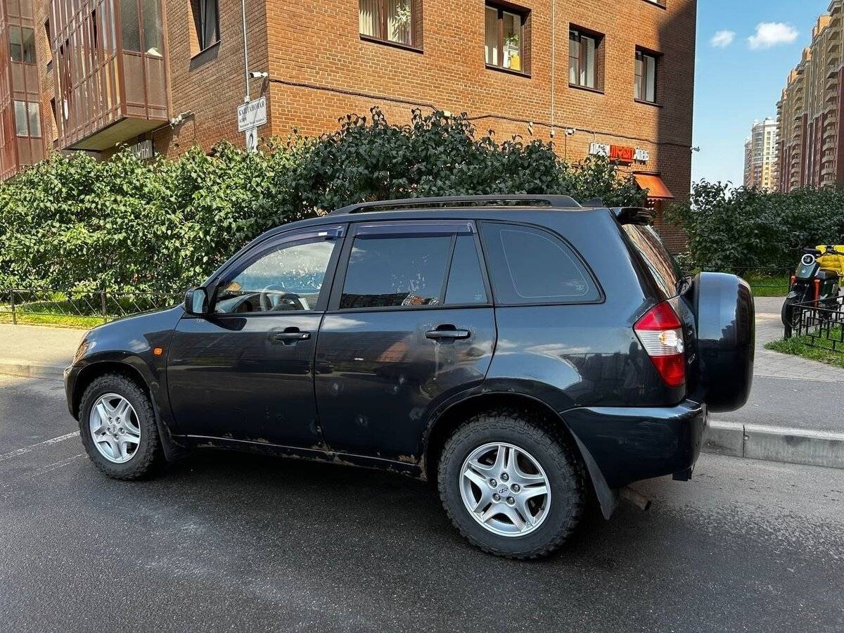 Chery Tiggo (T11) 2009 года с пробегом. Фото: #3