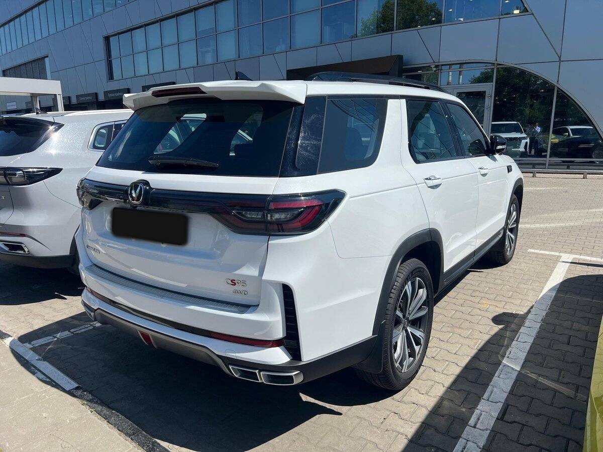 Changan CS95 2023 года с пробегом. Фото: #3