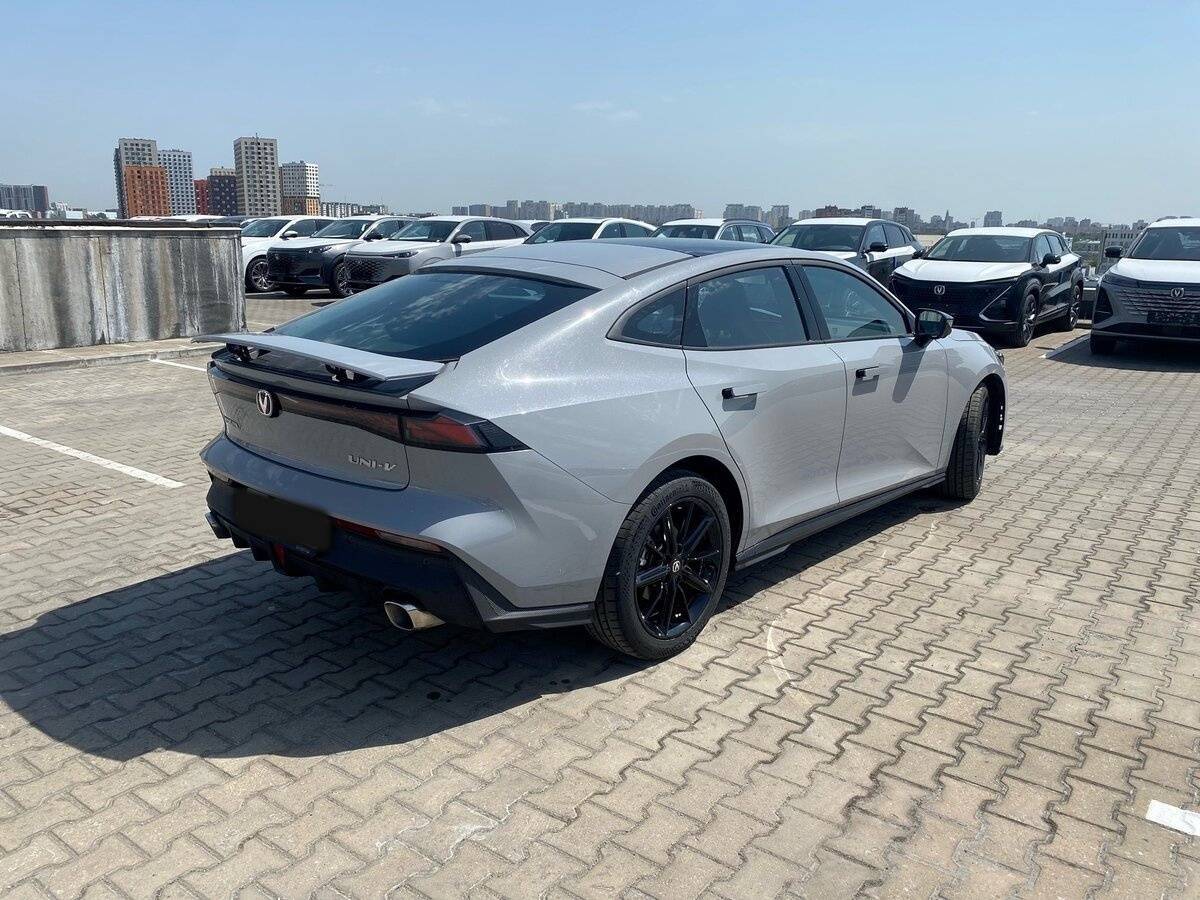 Changan UNI-V 2024 года с пробегом. Фото: #5
