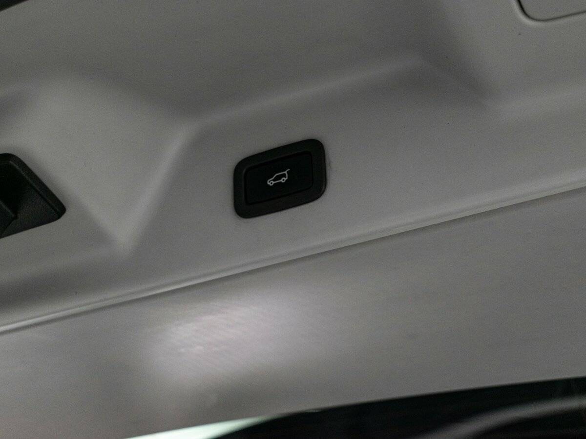 Land Rover Range Rover 2014 года с пробегом. Фото: #9