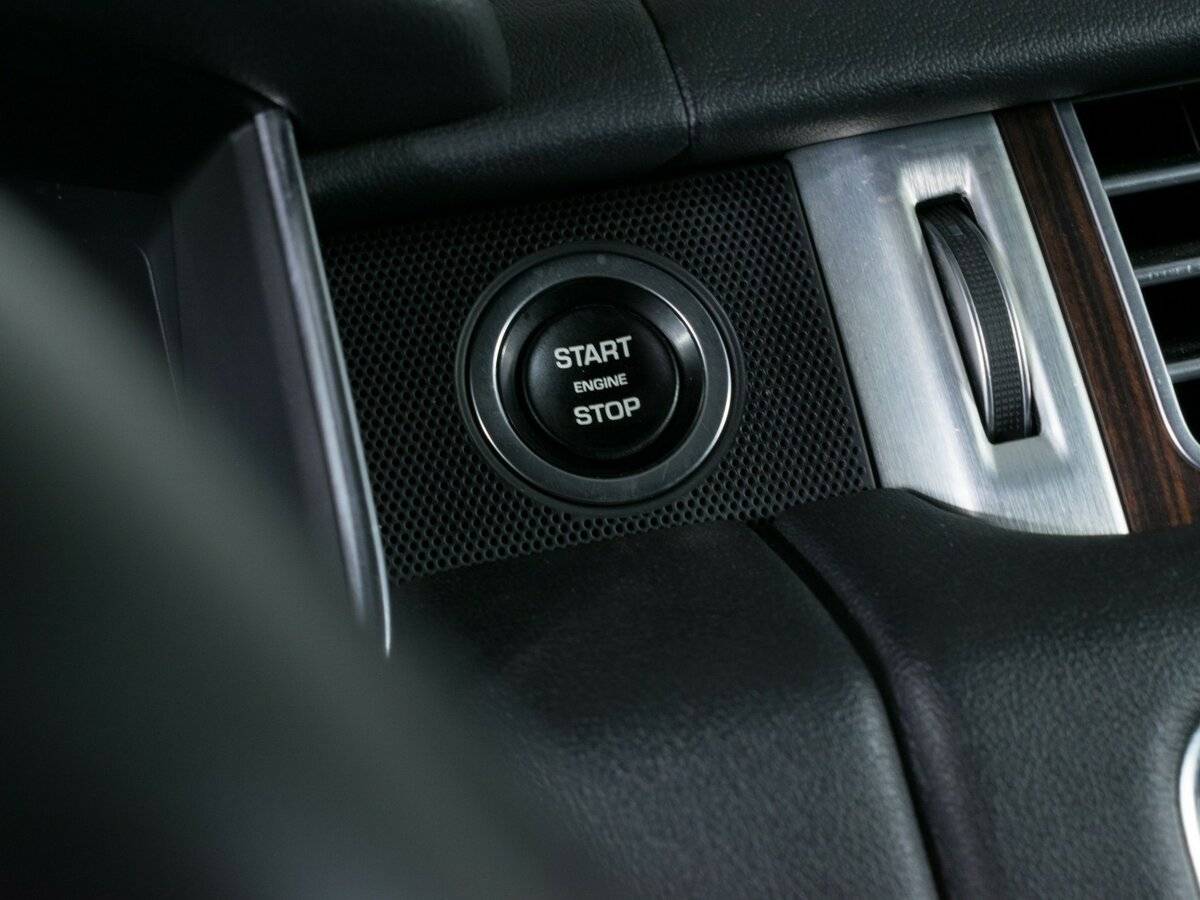 Land Rover Range Rover 2014 года с пробегом. Фото: #17