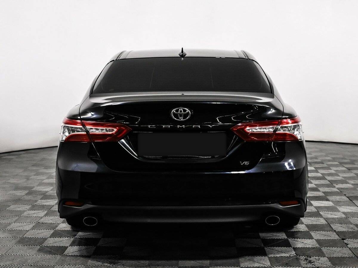 Toyota Camry 2021 года с пробегом. Фото: #5