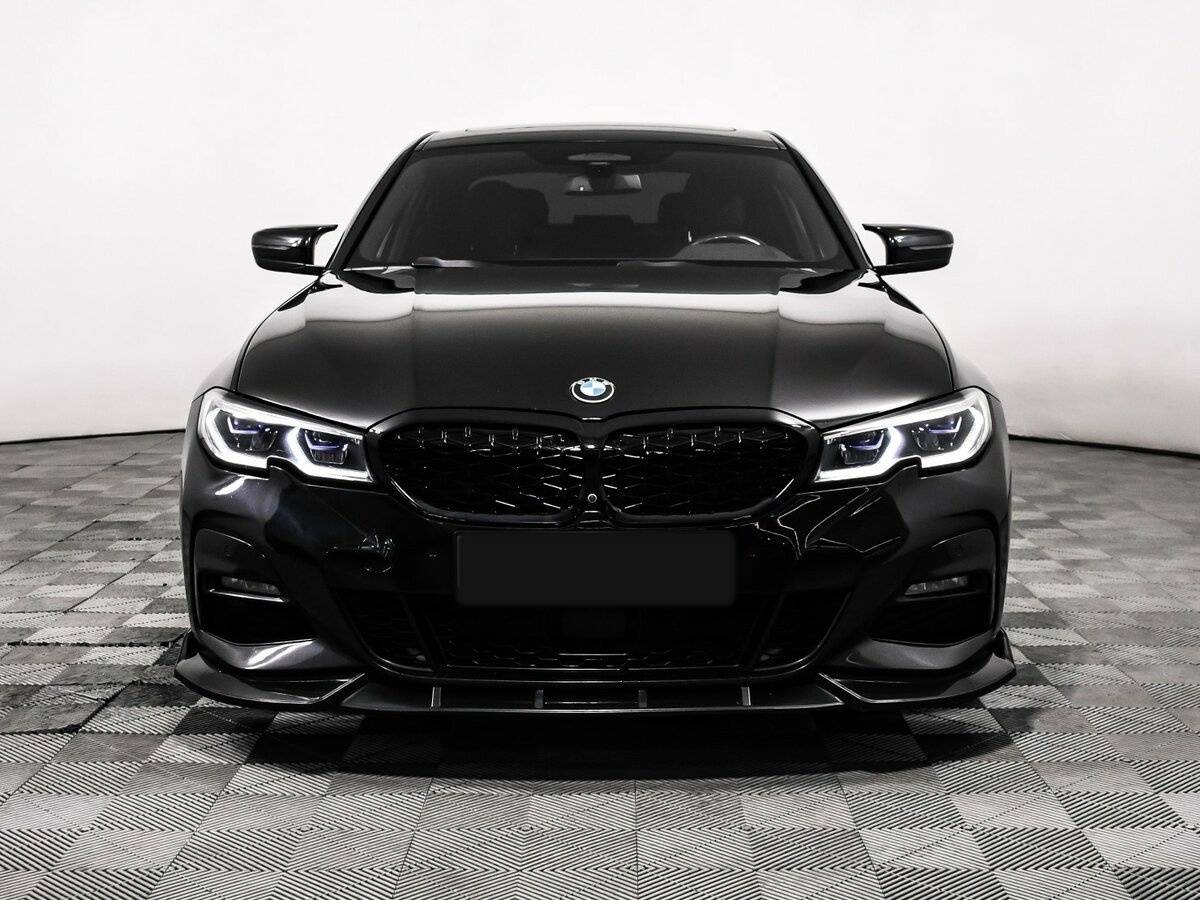 BMW 3 серии 2019 года с пробегом. Фото: #1