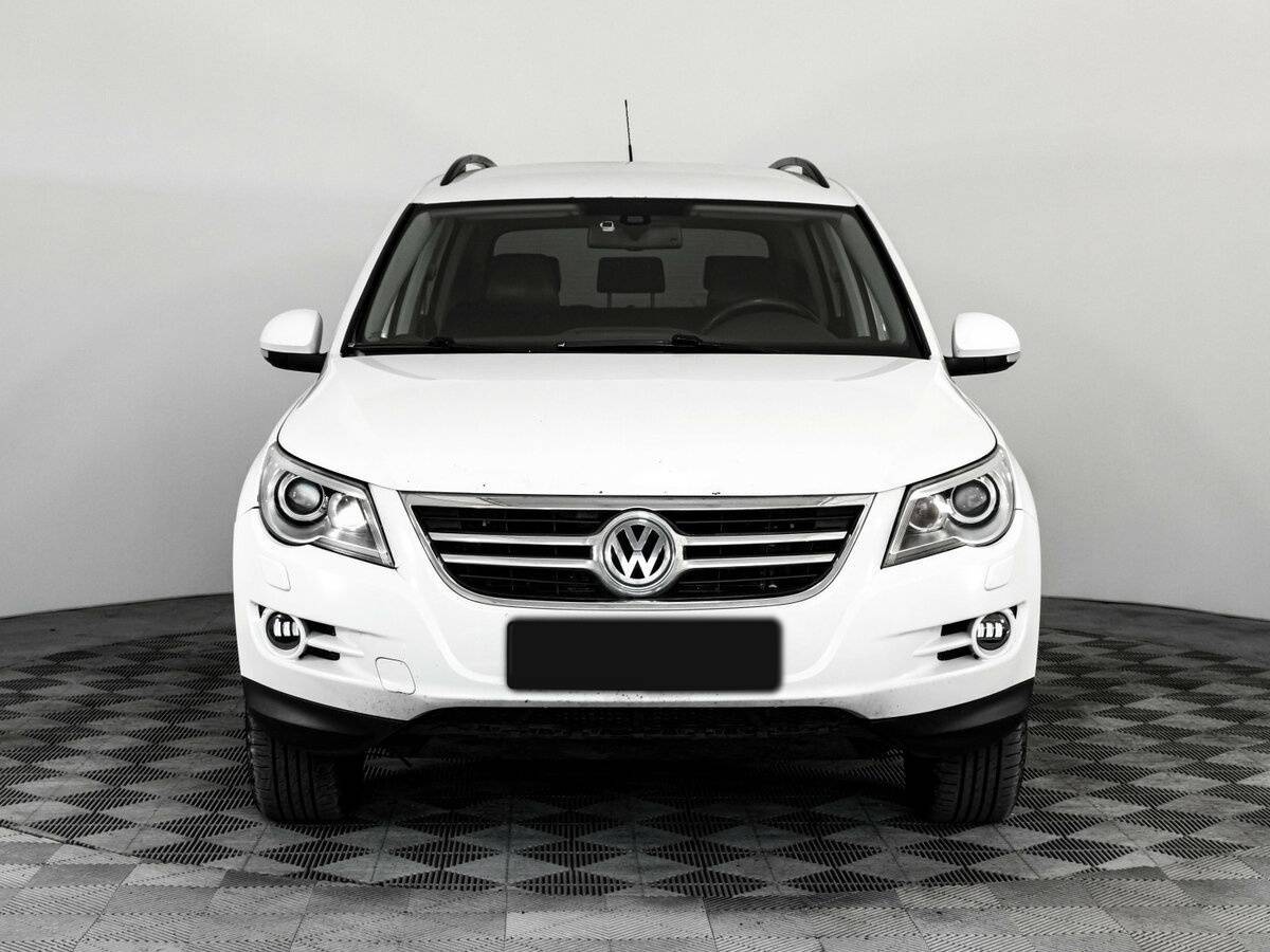 Volkswagen Tiguan 2010 года с пробегом. Фото: #1