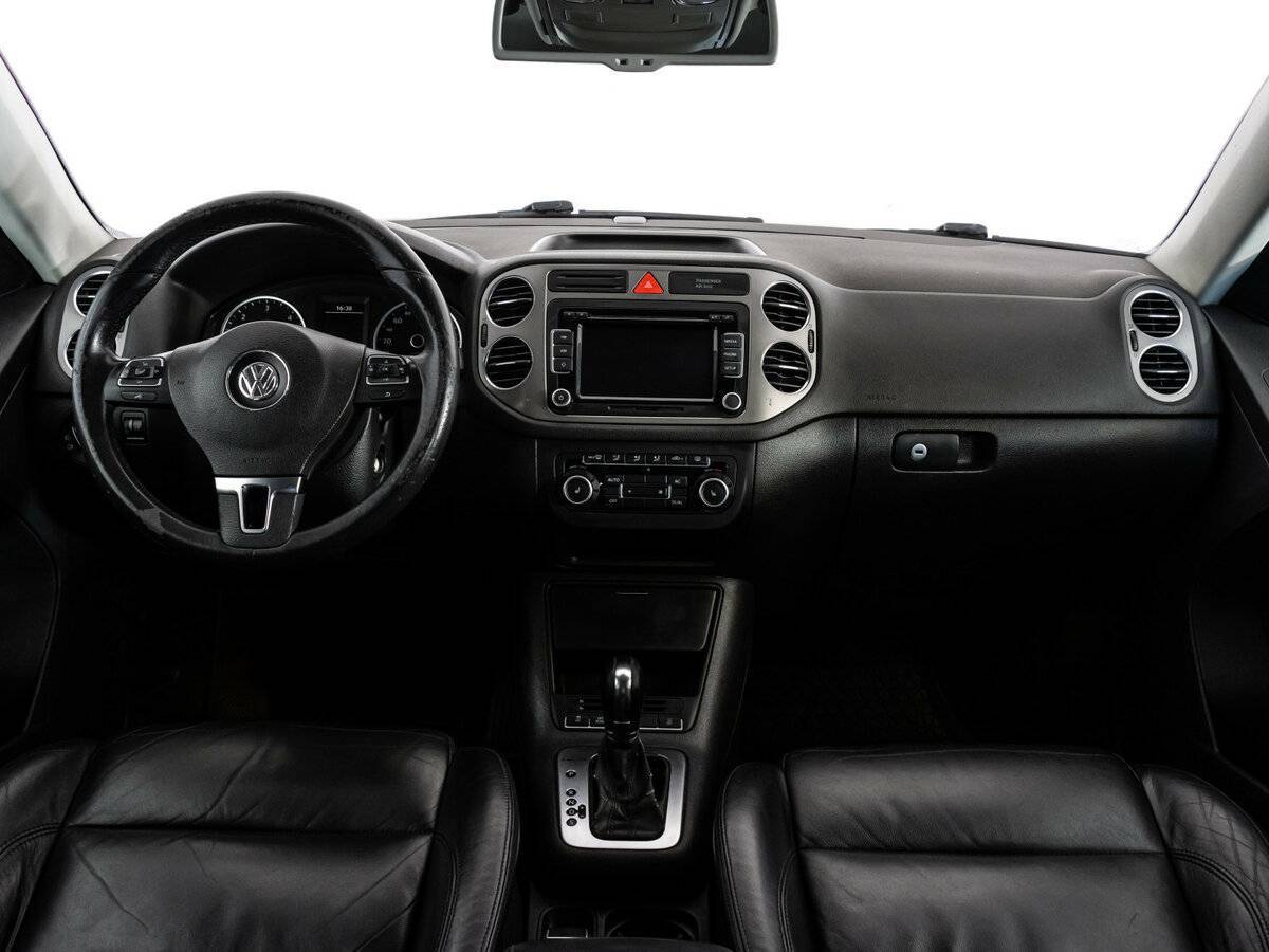 Volkswagen Tiguan 2010 года с пробегом. Фото: #9