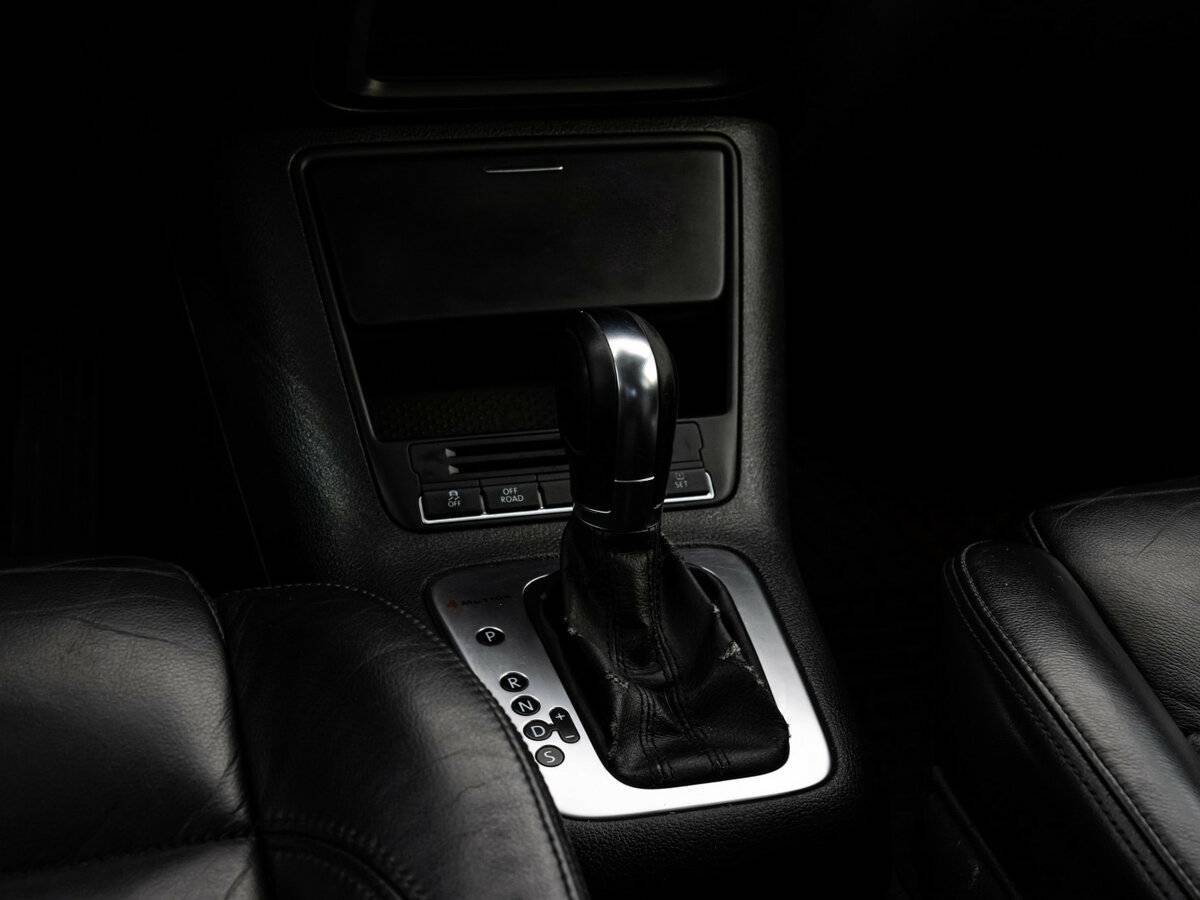 Volkswagen Tiguan 2010 года с пробегом. Фото: #11