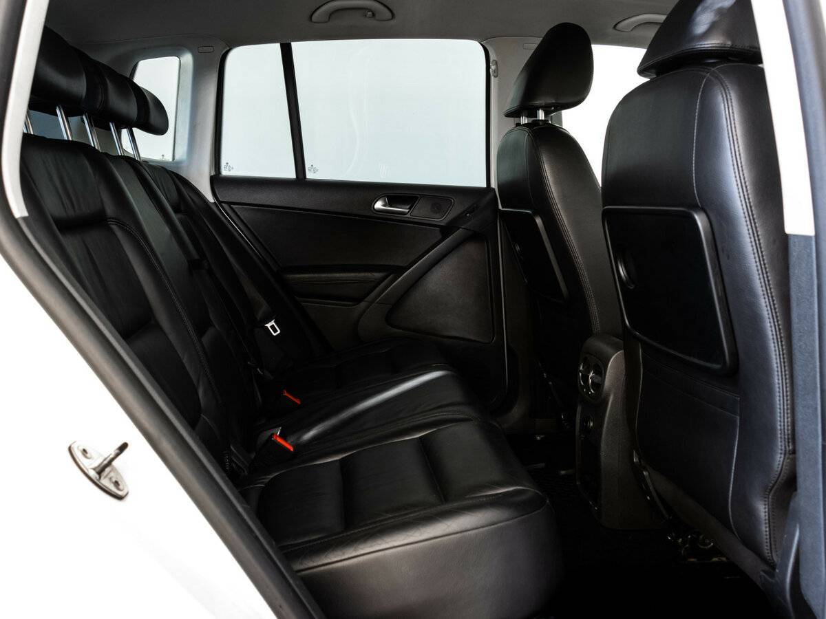 Volkswagen Tiguan 2010 года с пробегом. Фото: #12