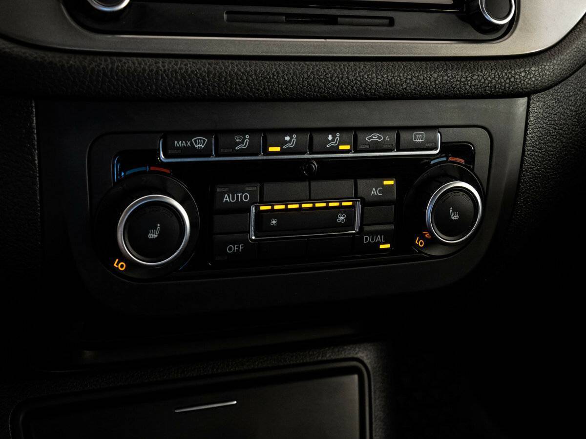 Volkswagen Tiguan 2010 года с пробегом. Фото: #14