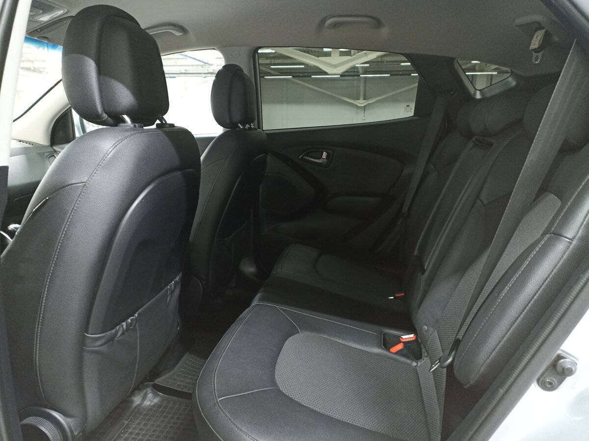 Б/У Хендай ай-икс35 2014 года. Фото: #11