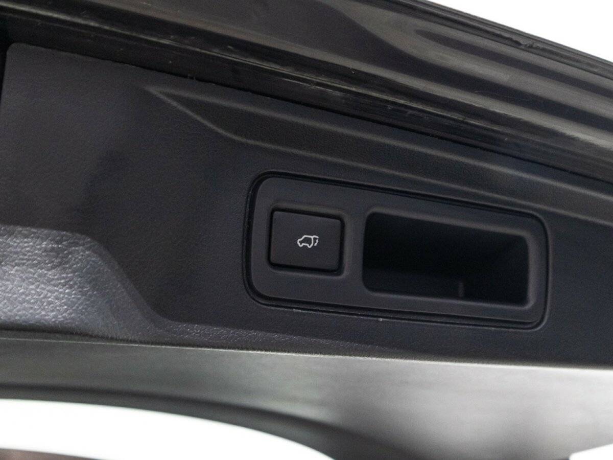 Toyota Fortuner 2017 года с пробегом. Фото: #14