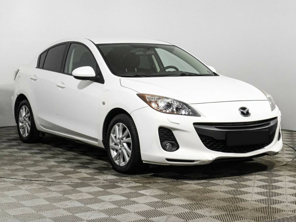 Mazda 3 2011 года с пробегом. Фото: #2