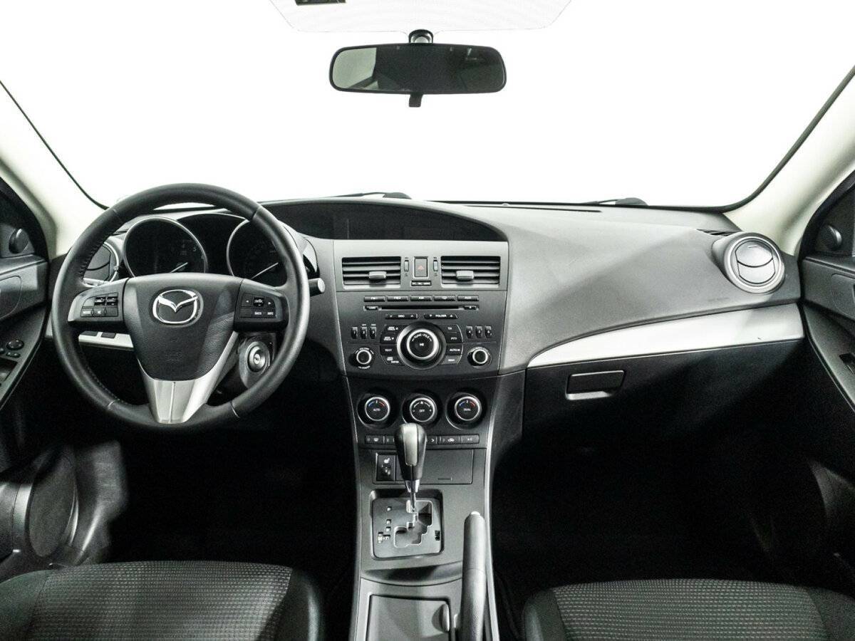 Mazda 3 2011 года с пробегом. Фото: #11