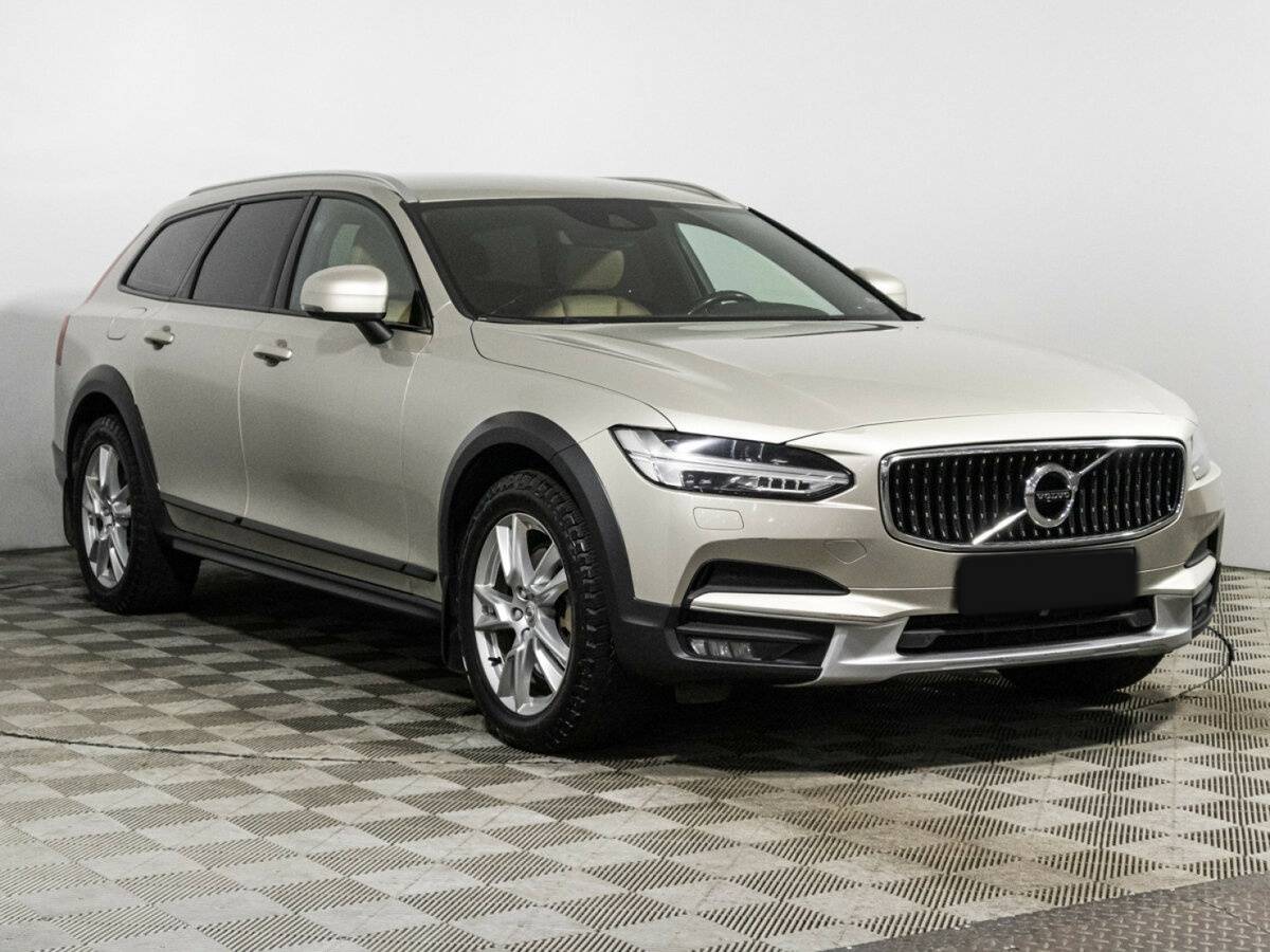 Volvo V90 Cross Country 2017 года с пробегом. Фото: #2