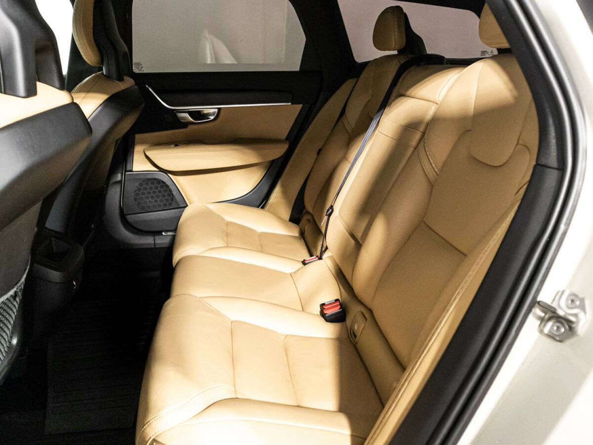 Volvo V90 Cross Country 2017 года с пробегом. Фото: #9