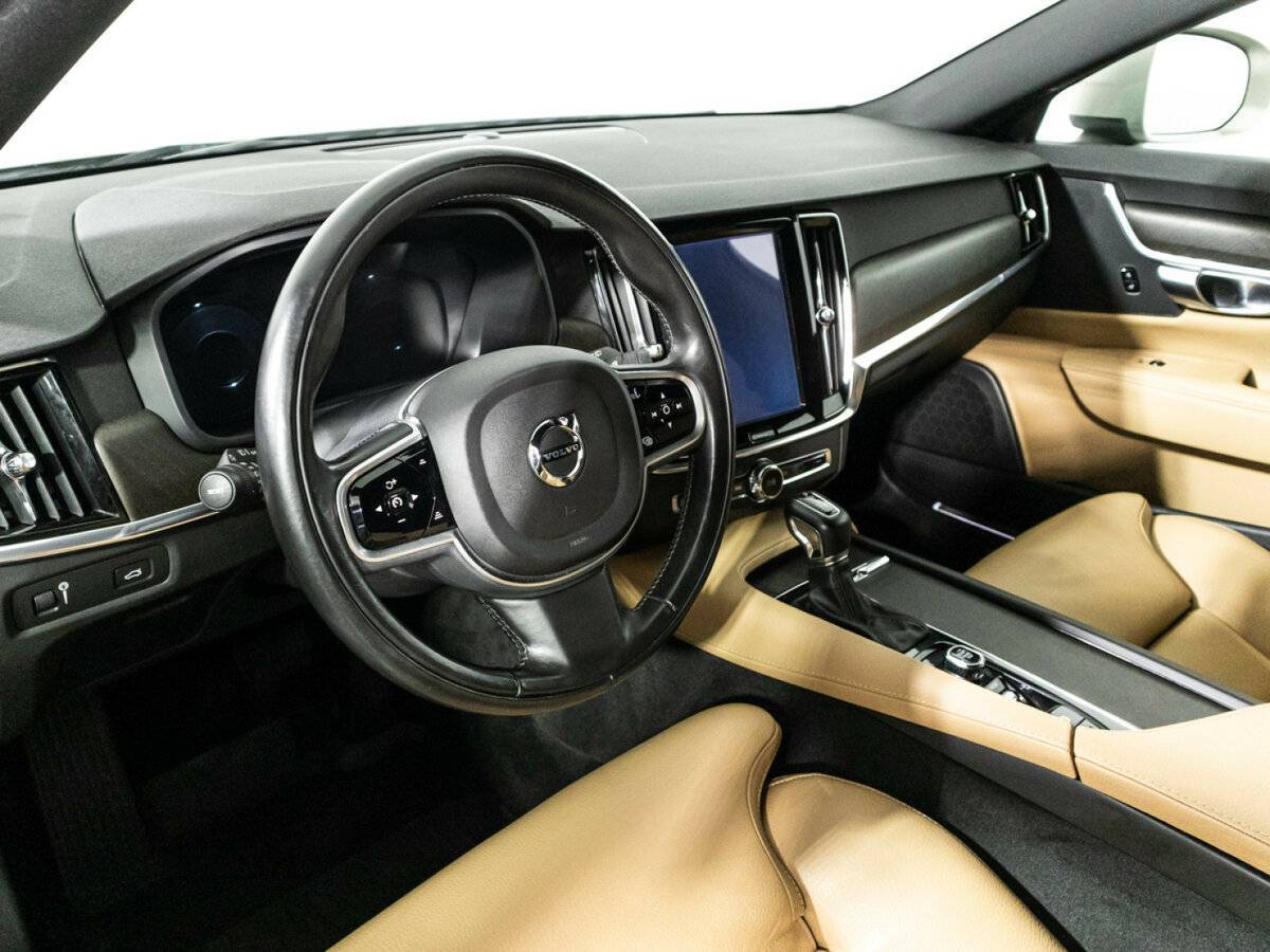 Volvo V90 Cross Country 2017 года с пробегом. Фото: #10