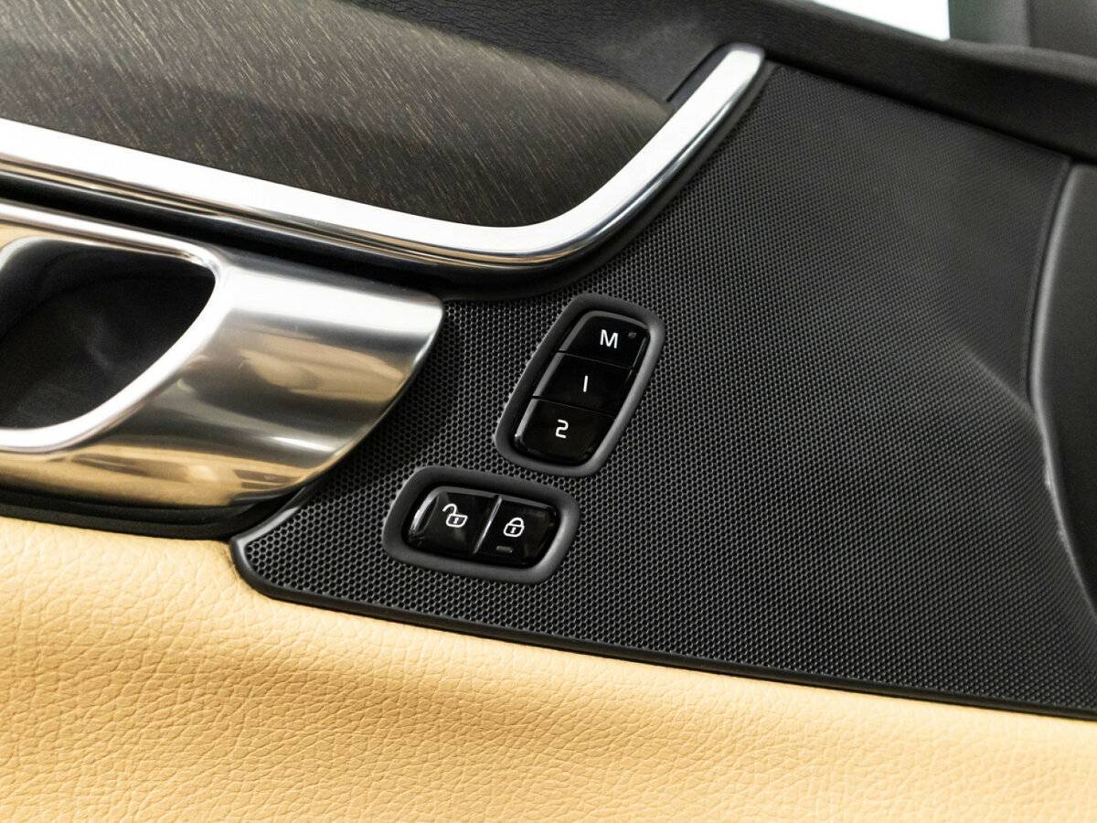 Volvo V90 Cross Country 2017 года с пробегом. Фото: #16