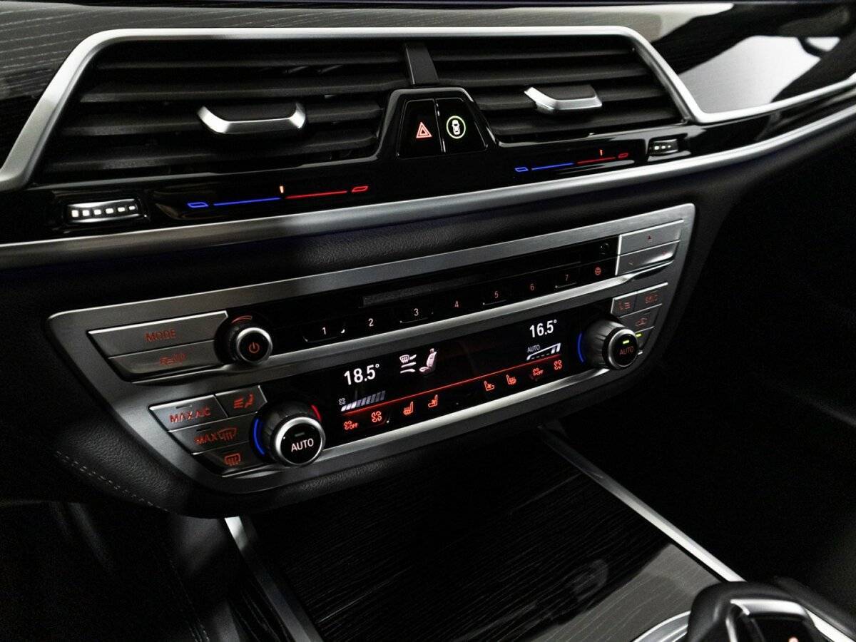 BMW 7 серии 2020 года с пробегом. Фото: #20