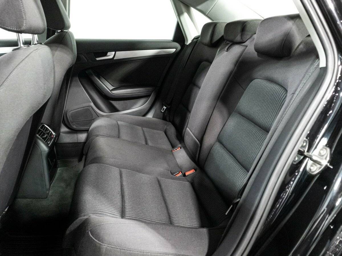 Audi A4 2011 года с пробегом. Фото: #9