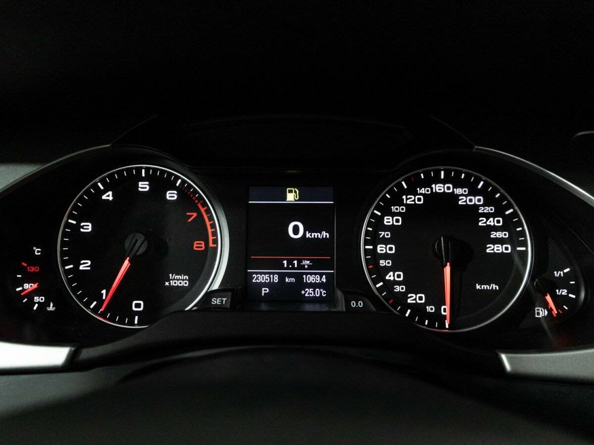 Audi A4 2011 года с пробегом. Фото: #11