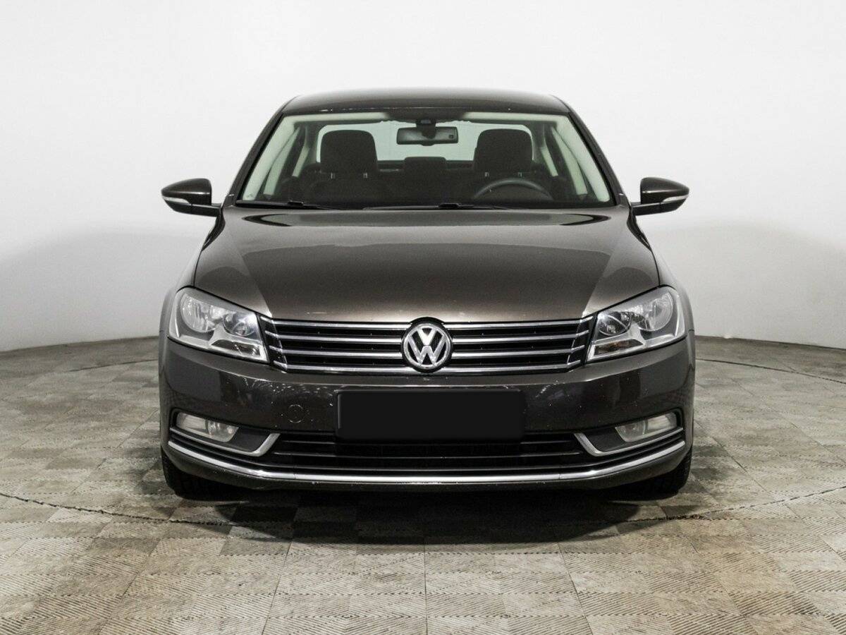 Volkswagen Passat 2011 года с пробегом. Фото: #1