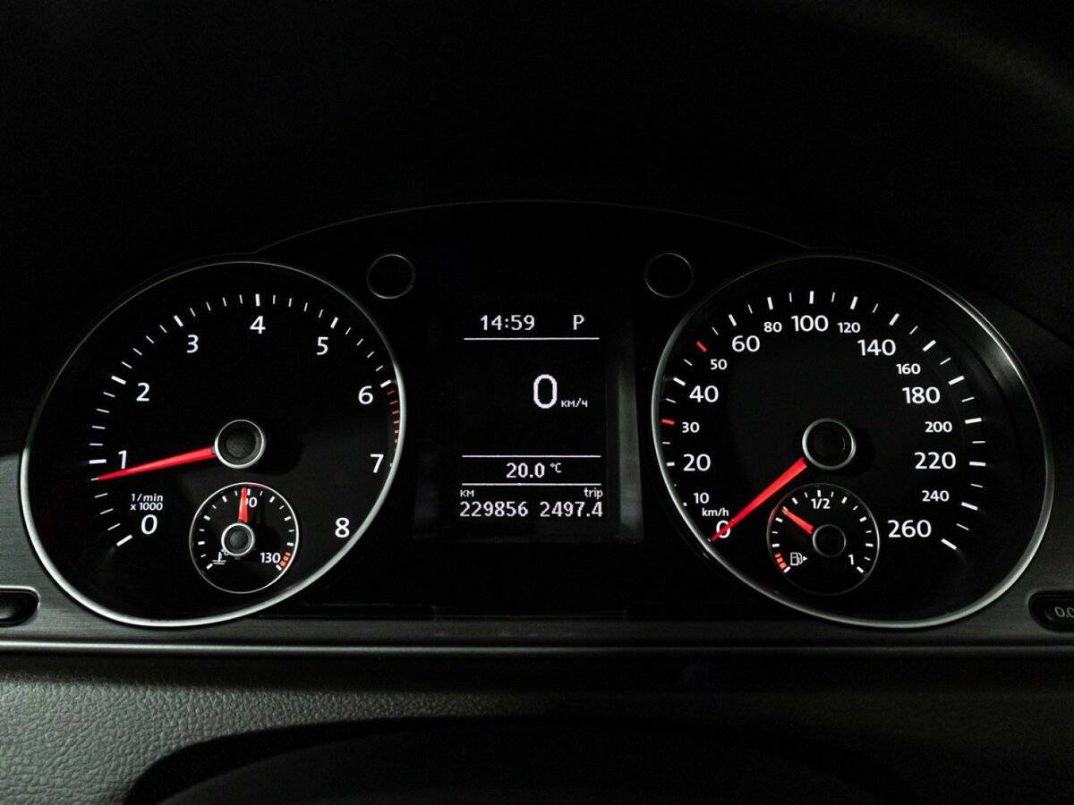 Volkswagen Passat 2011 года с пробегом. Фото: #11