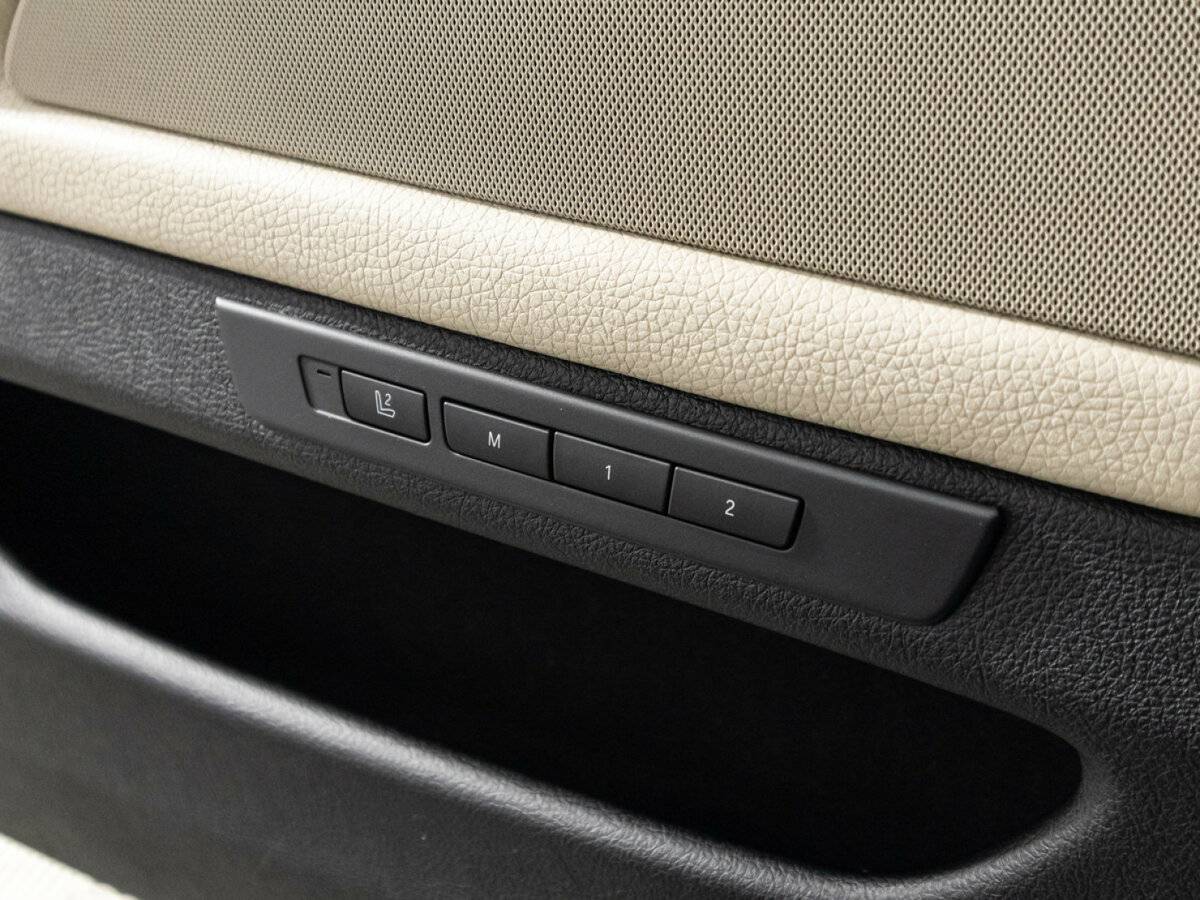 BMW 5 серии 2016 года с пробегом. Фото: #17