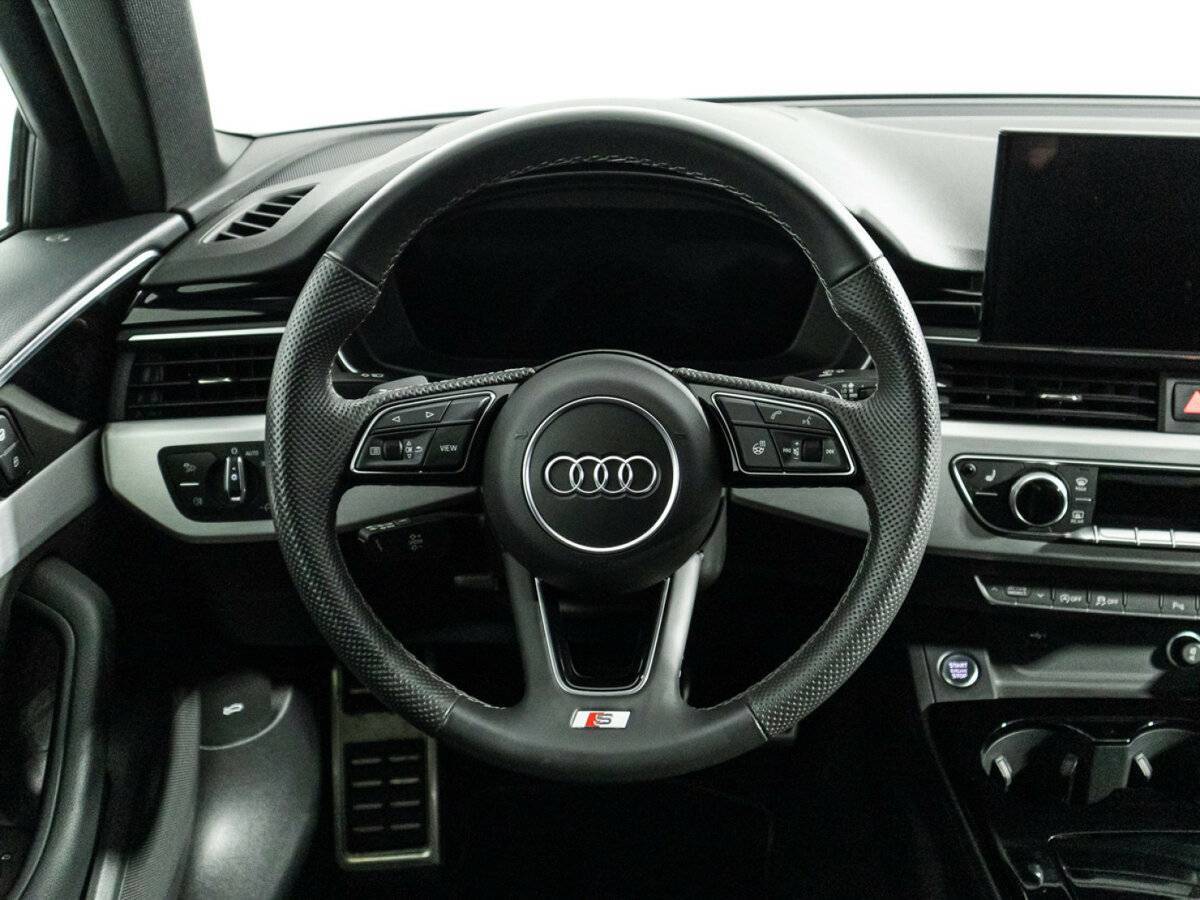 Audi A4 2020 года с пробегом. Фото: #18