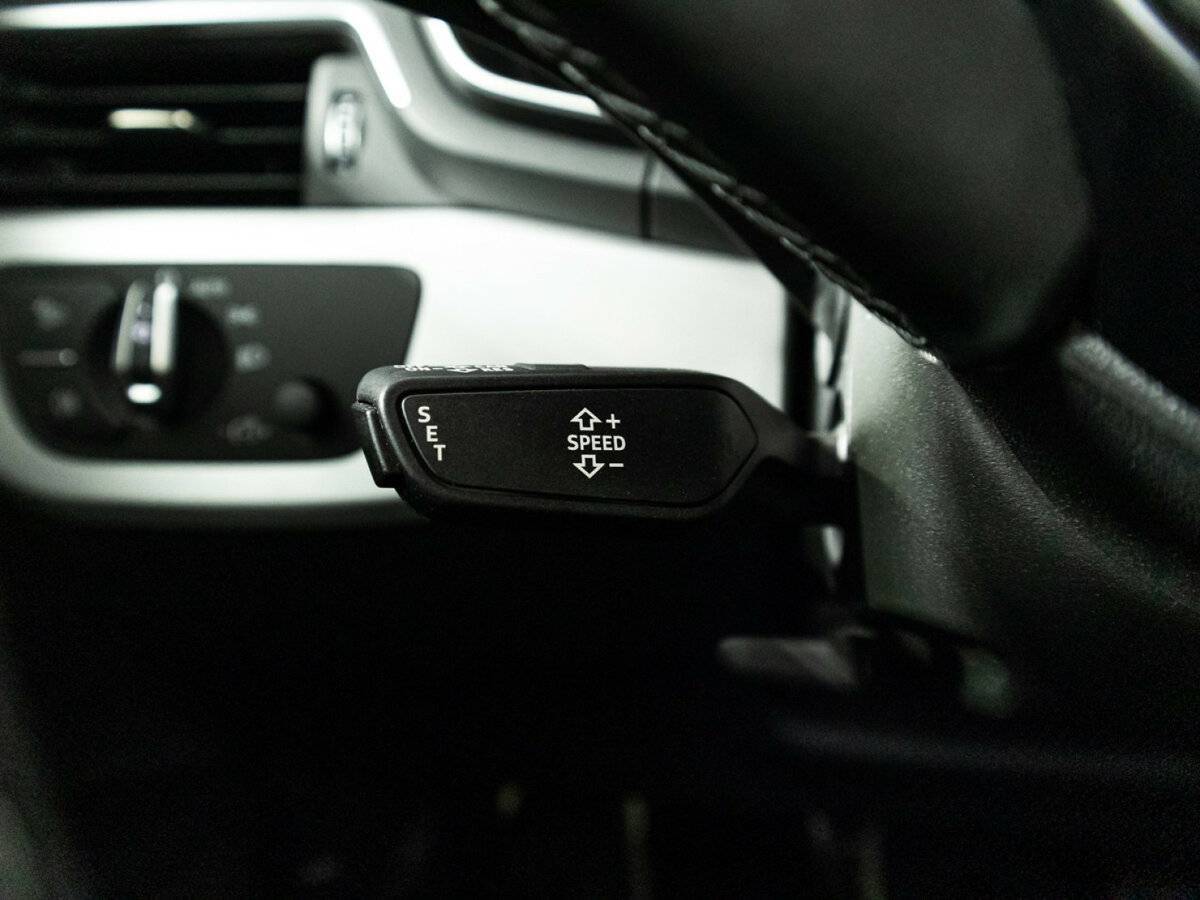 Audi A4 2020 года с пробегом. Фото: #19