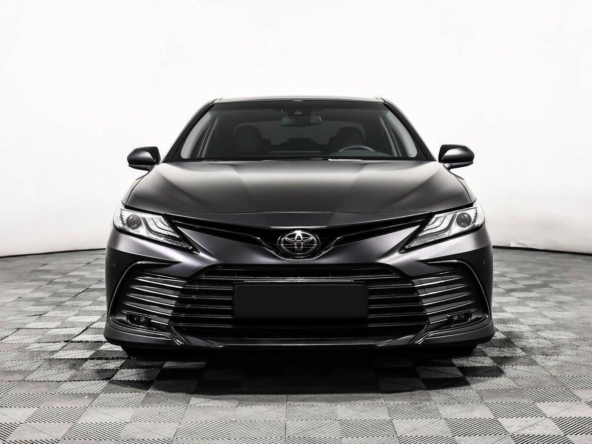 Toyota Camry 2023 года с пробегом. Фото: #1