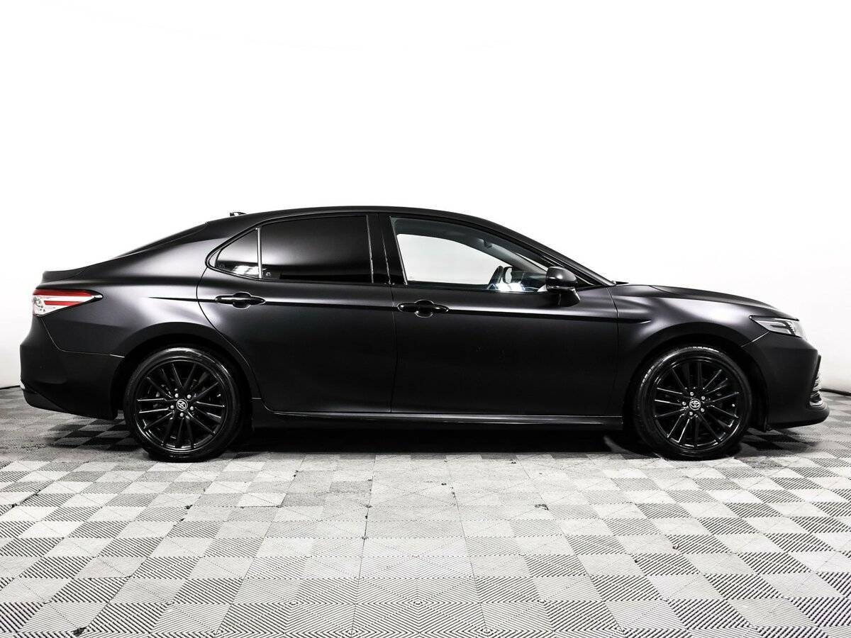 Toyota Camry 2023 года с пробегом. Фото: #3