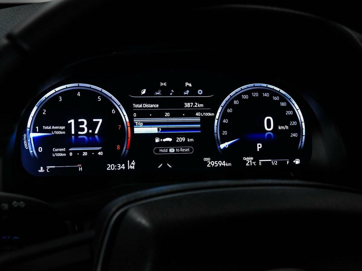 Toyota Camry 2023 года с пробегом. Фото: #9