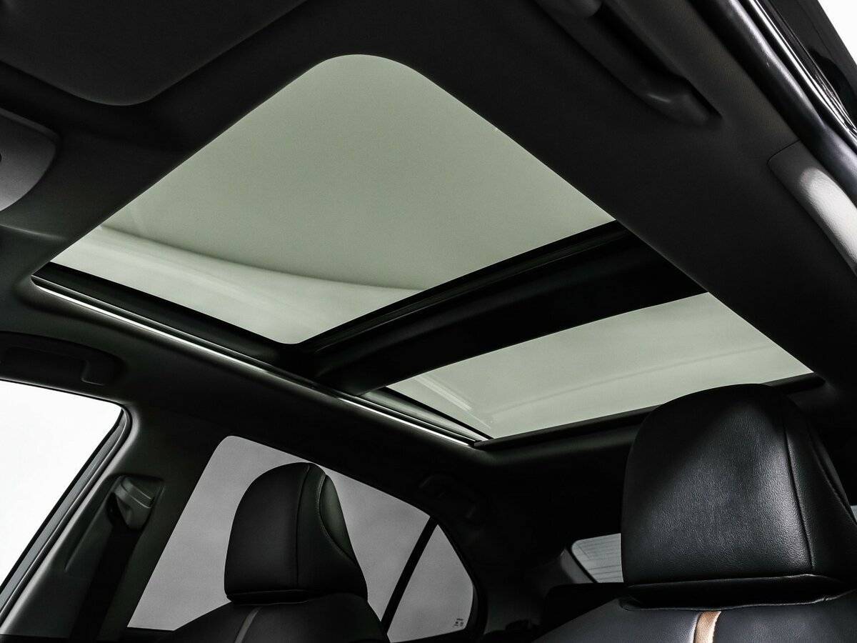 Toyota Camry 2023 года с пробегом. Фото: #24