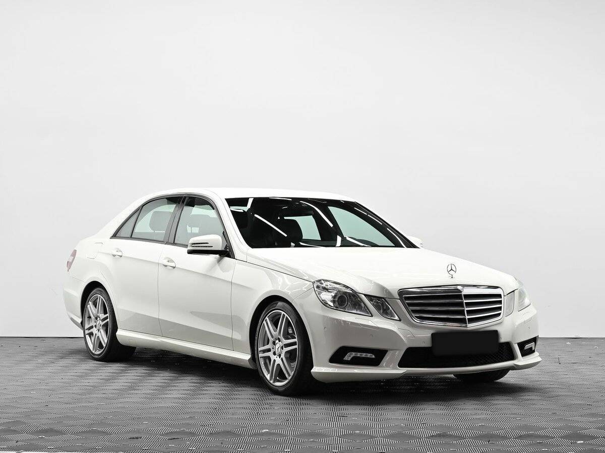 Mercedes-Benz E-Класс 2011 года с пробегом. Фото: #1
