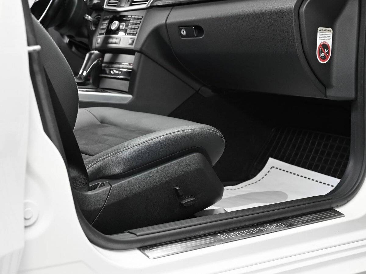 Mercedes-Benz E-Класс 2011 года с пробегом. Фото: #12