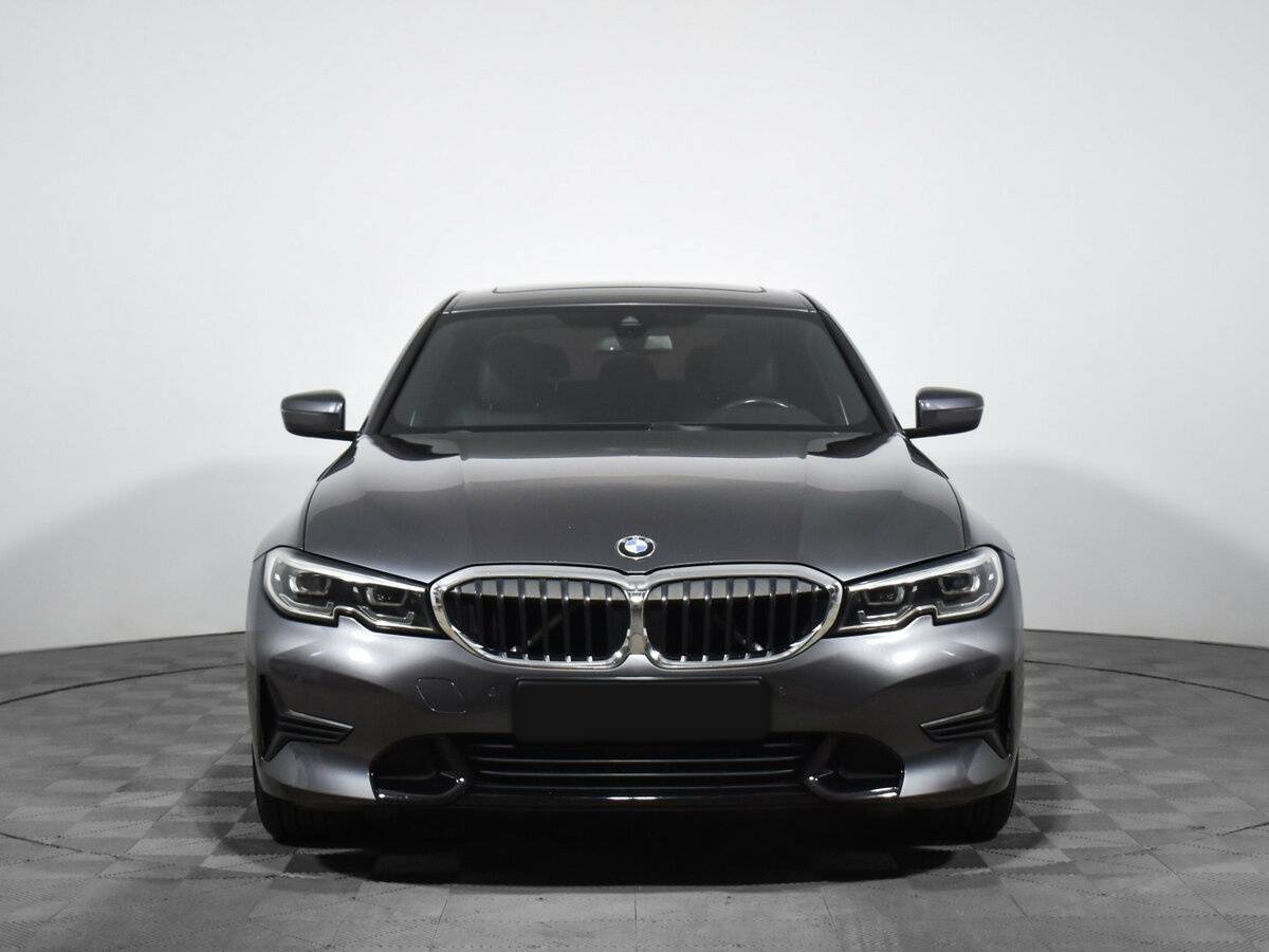 BMW 3 серии 2019 года с пробегом. Фото: #1