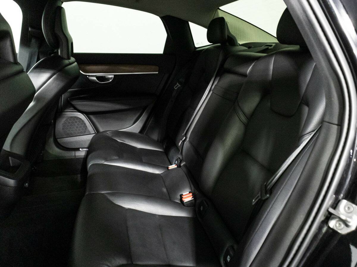 Volvo S90 2017 года с пробегом. Фото: #9