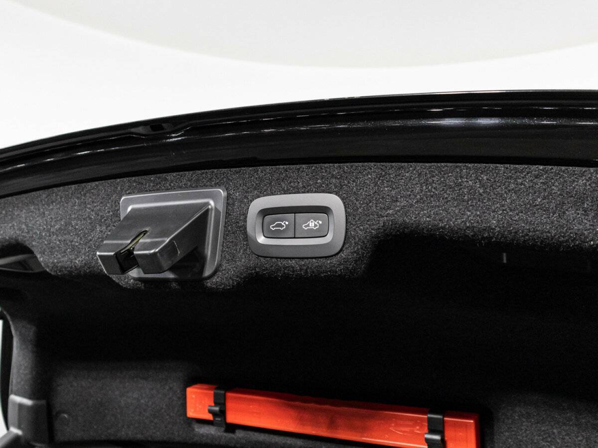 Volvo S90 2017 года с пробегом. Фото: #15